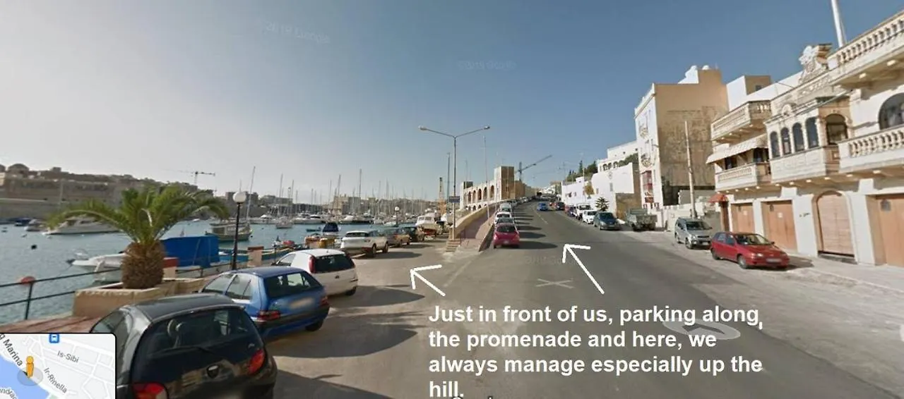 Modern Apt Kalkara Seafront!