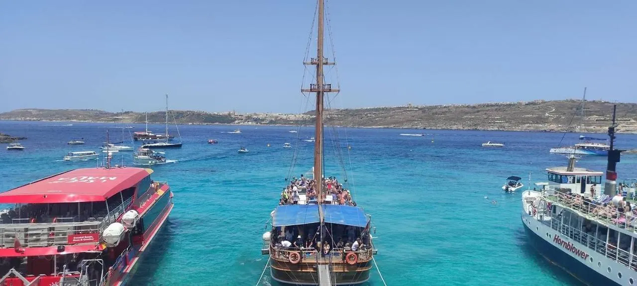 Apartment Modern Apt Kalkara Seafront! Malta
